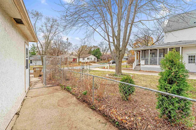 $447,749 | 1802-1806 Loftsgordon Avenue, Madison, WI 53704