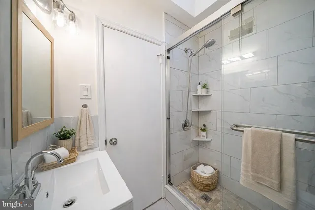 $384,999 | 3674 Salina Road, Philadelphia, PA 19154