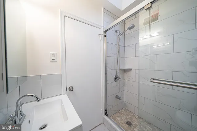 $384,999 | 3674 Salina Road, Philadelphia, PA 19154