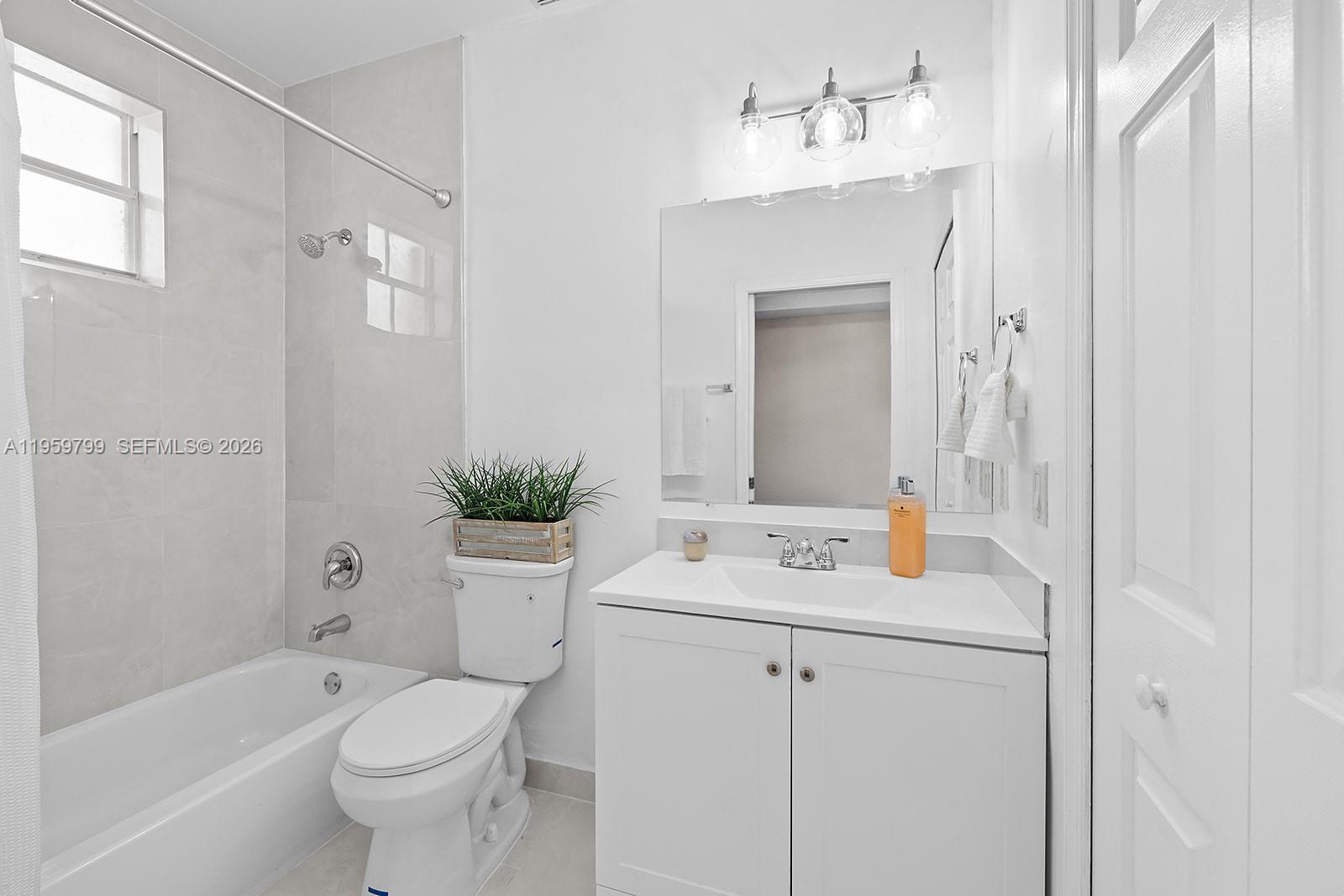 3952 Southwest 157th Avenue, Unit 221 Miramar, FL 33027 - Photo 22 of 43