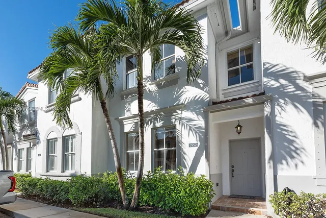 $2,950 | 3952 Southwest 157th Avenue, Unit 221, Miramar, FL 33027