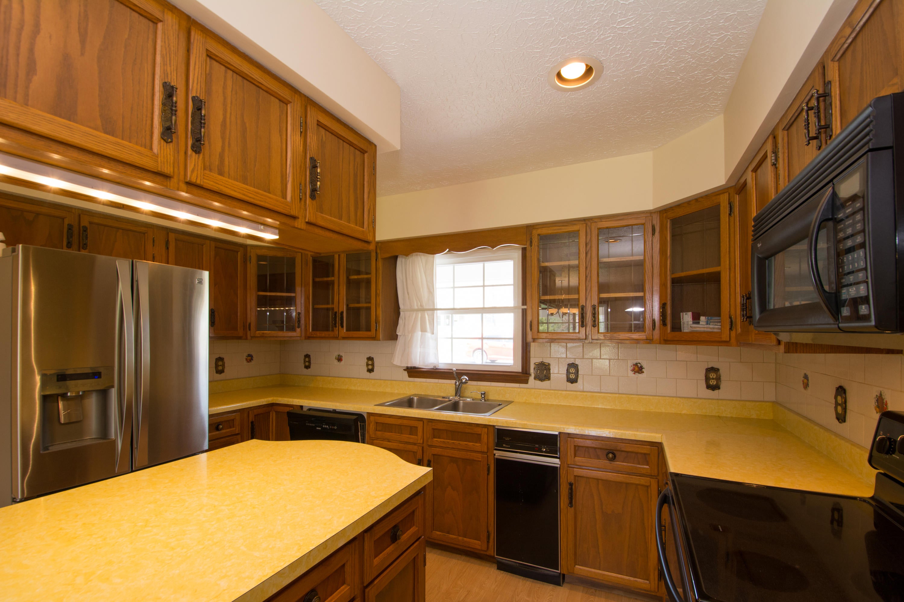 599 Rowan Road White Sulphur Springs, WV 24986 - Photo 7 of 56 Gallery Image 7
