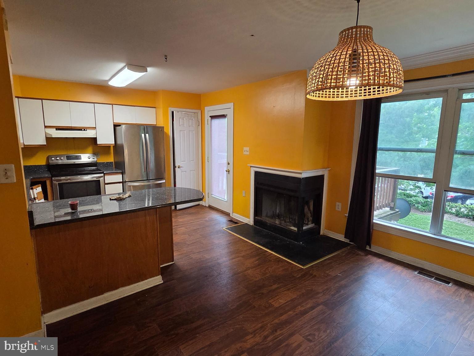 1110 Arcola Avenue Silver Spring, MD 20902 - Photo 6 of 18