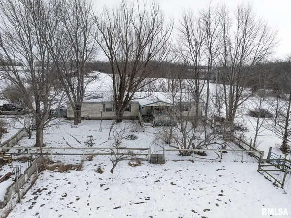$375,000 | 12265 Mindale Road, La Prairie, IL 62346