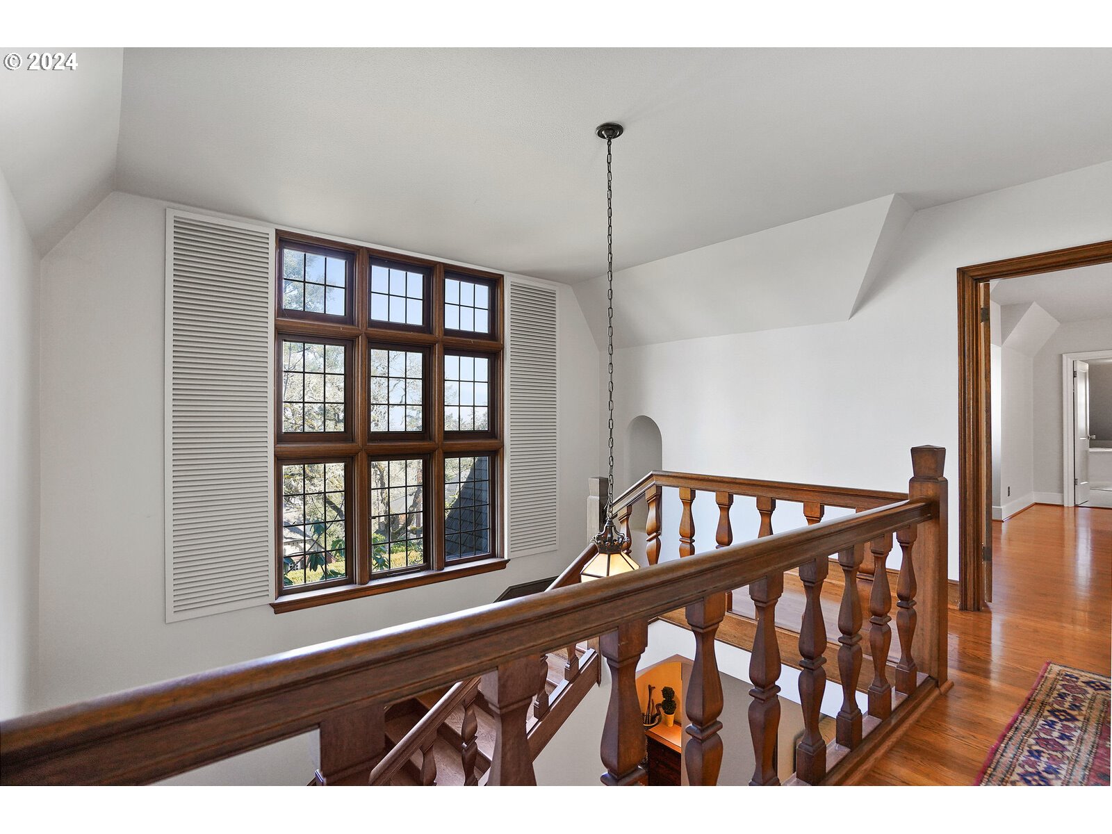 460 Leffelle Street South Salem, OR 97302 - Photo 15 of 48 a view of staircase with lots of wooden floor