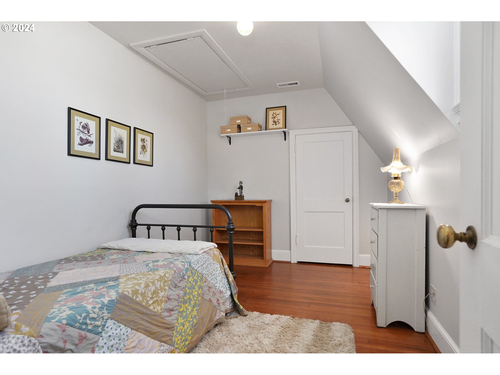 460 Leffelle Street South Salem, OR 97302 - Photo 16 of 48 a bedroom with a bed and a view of bathroom