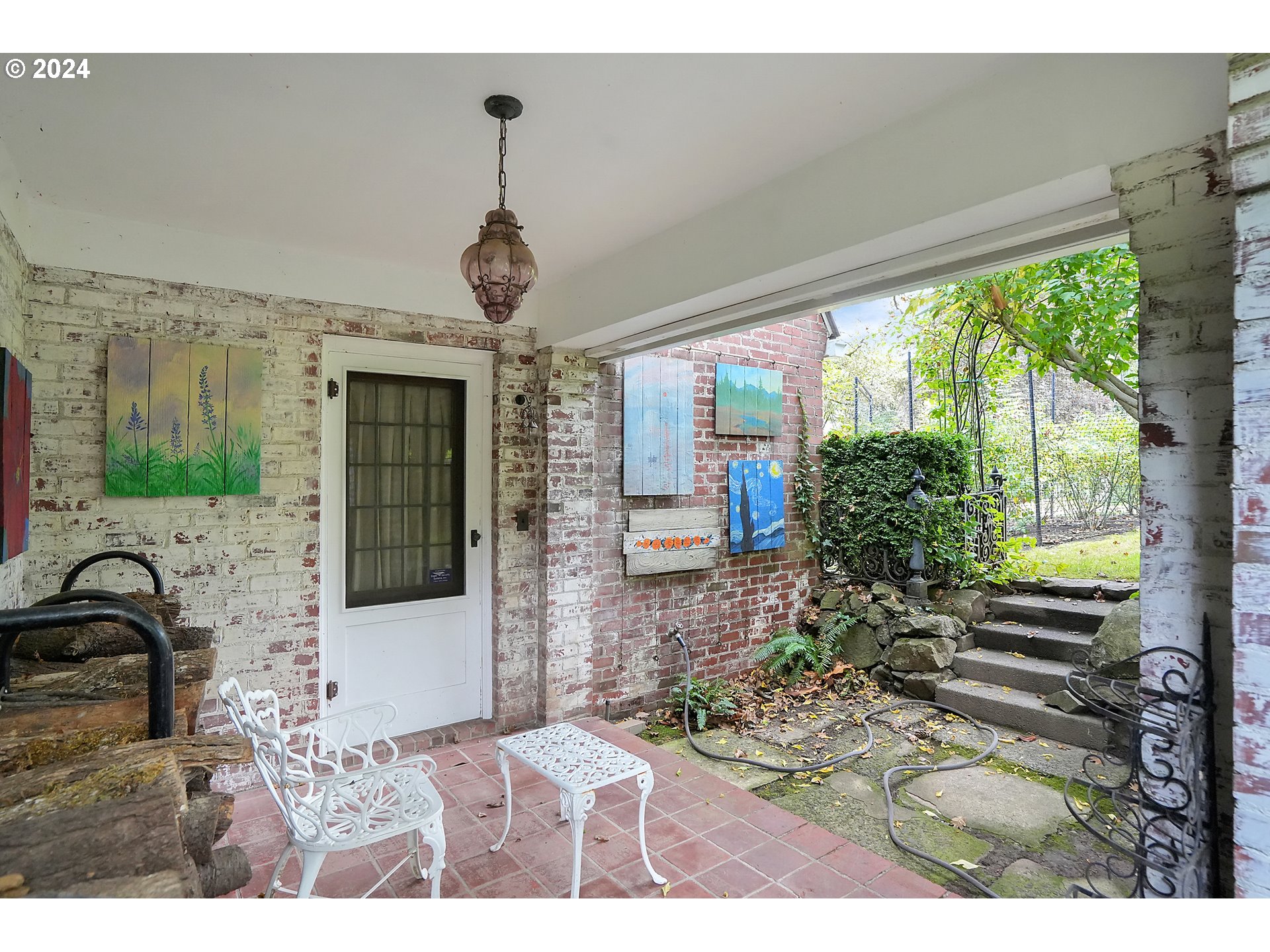 460 Leffelle Street South Salem, OR 97302 - Photo 38 of 48 a front view of a house with garden