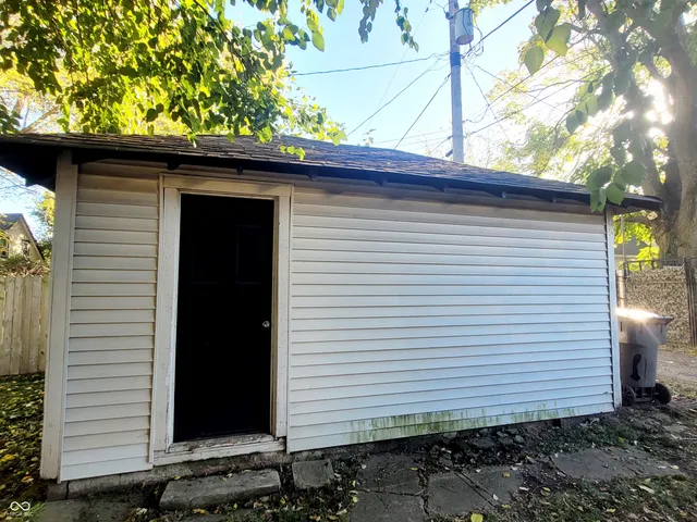 $165,000 | 338 North Elder Avenue, Indianapolis, IN 46222