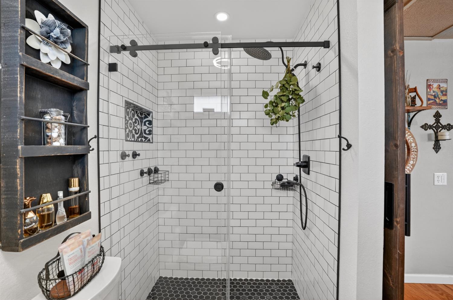 1042 Norfolk Road Livermore, CA 94551 - Photo 22 of 43 Primary bath