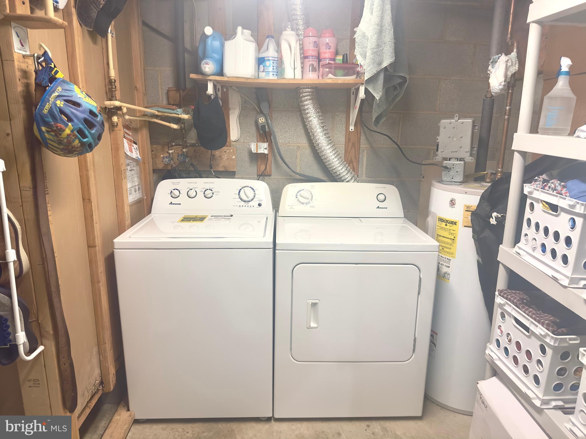 19829 Wheelwright Drive Gaithersburg, MD 20886 - Photo 26 of 35 a utility room with dryer and washer