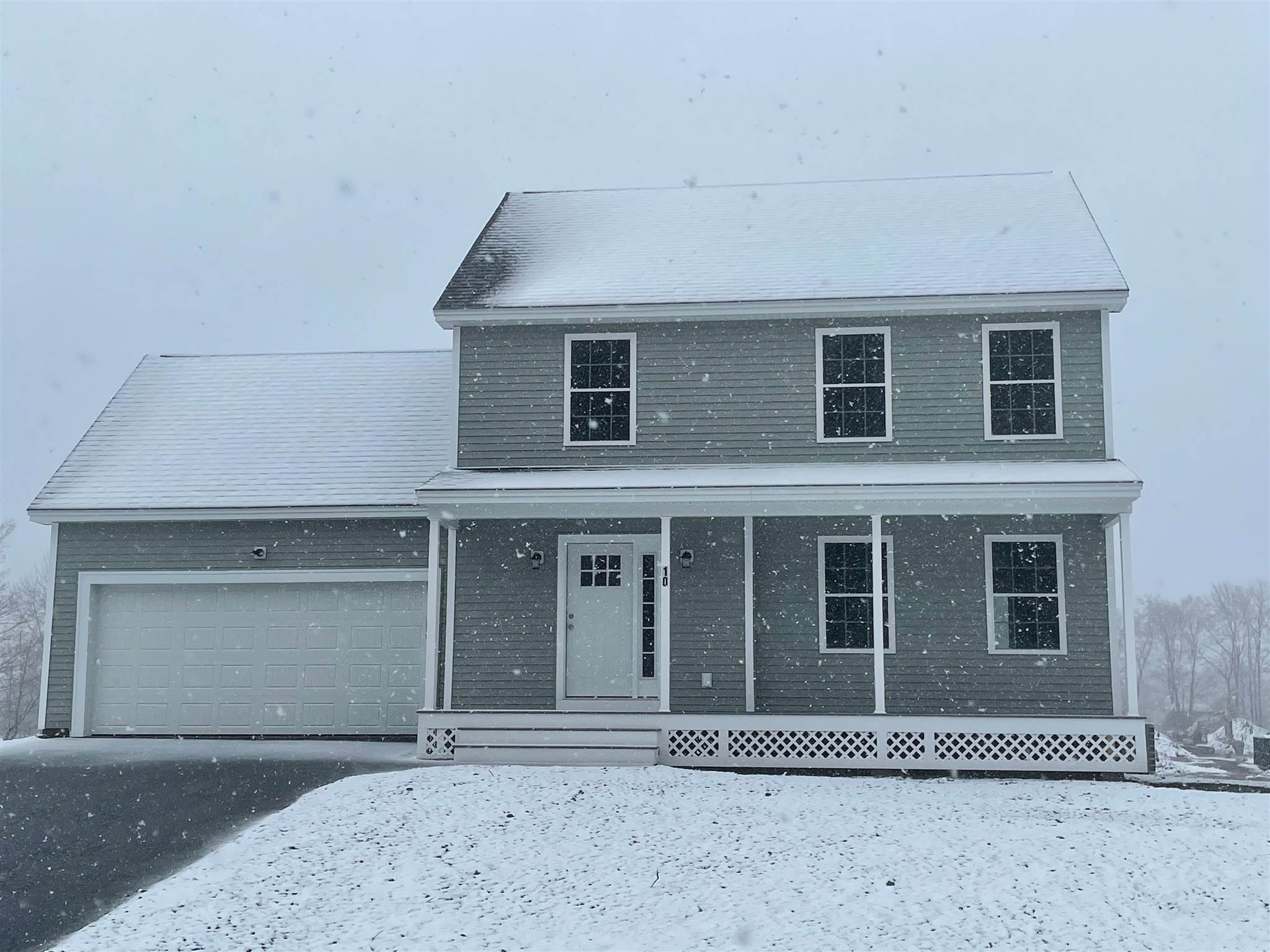 10 Ida Circle, Unit 31027 Rochester, NH 03868 - Photo 1 of 29 Gallery Image 1