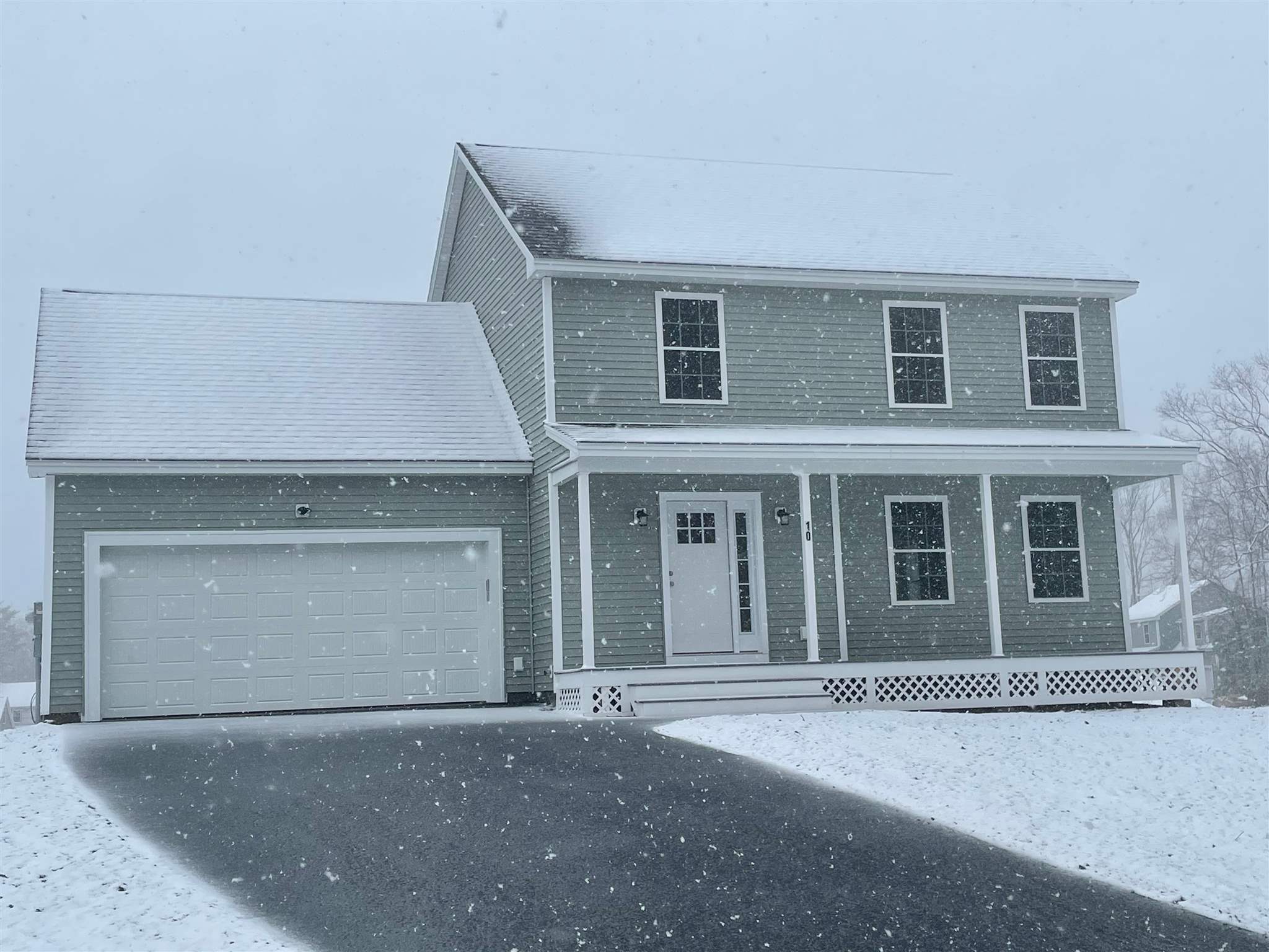 10 Ida Circle, Unit 31027 Rochester, NH 03868 - Photo 2 of 29 Gallery Image 2