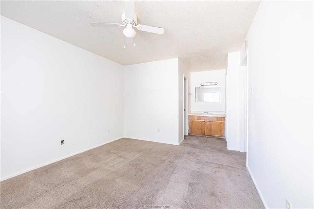 1107 Verde Drive, Unit 8 Bryan, TX 77801 - Photo 5 of 10