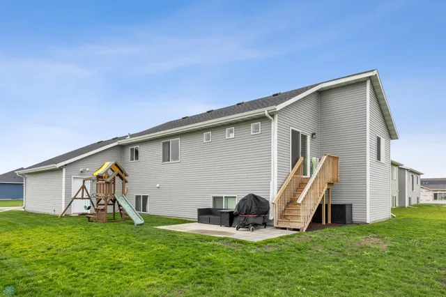 $375,000 | 2992 74th Avenue South, Fargo, ND 58104