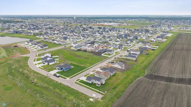 $375,000 | 2992 74th Avenue South, Fargo, ND 58104