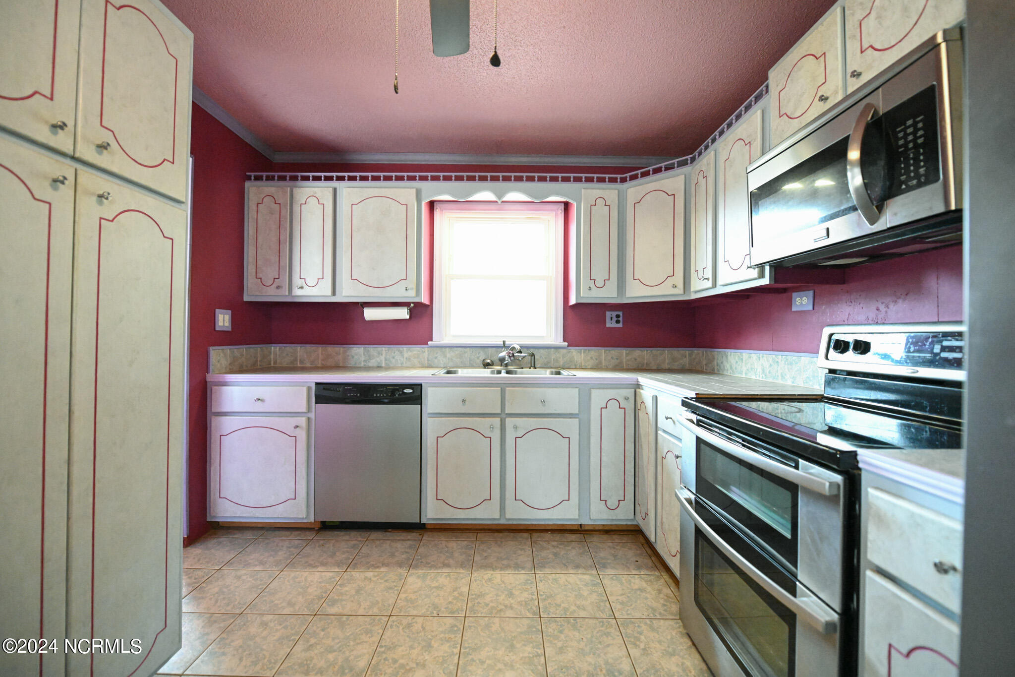 8822 Toisnot Road Rocky Mount, NC 27803 - Photo 12 of 45 010