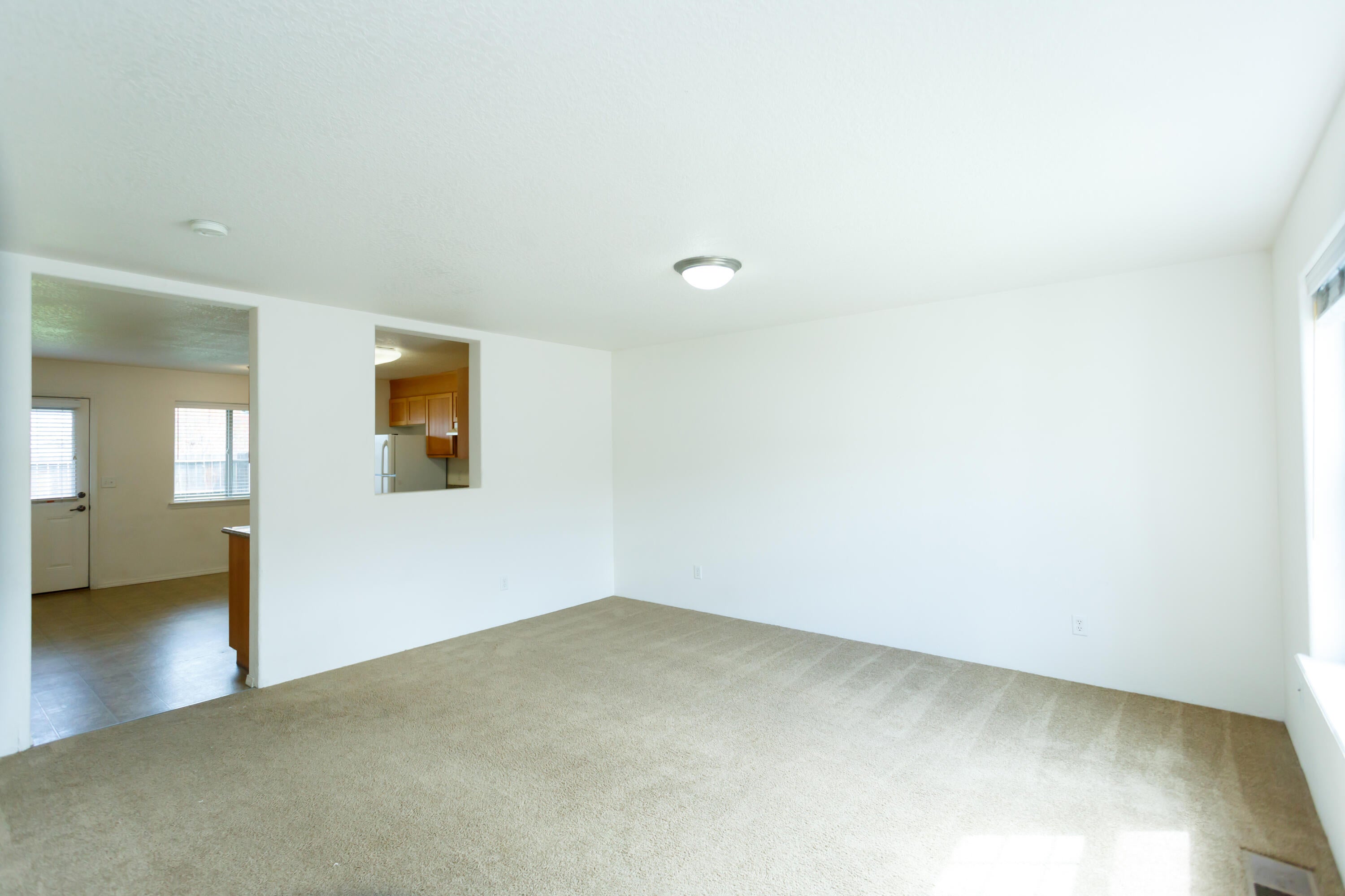 450 Midway Road, Unit 24 Medford, OR 97501 - Photo 4 of 29 450MIDWAY_#24_-5