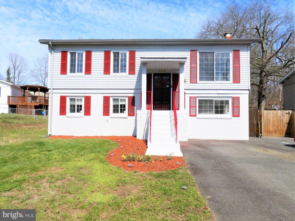 19129 Fuller Heights Road Triangle, VA 22172 - Photo 1 of 20 Gallery Image 1