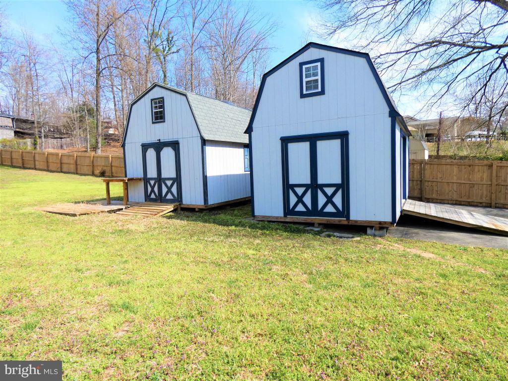 19129 Fuller Heights Road Triangle, VA 22172 - Photo 17 of 20 Gallery Image 17