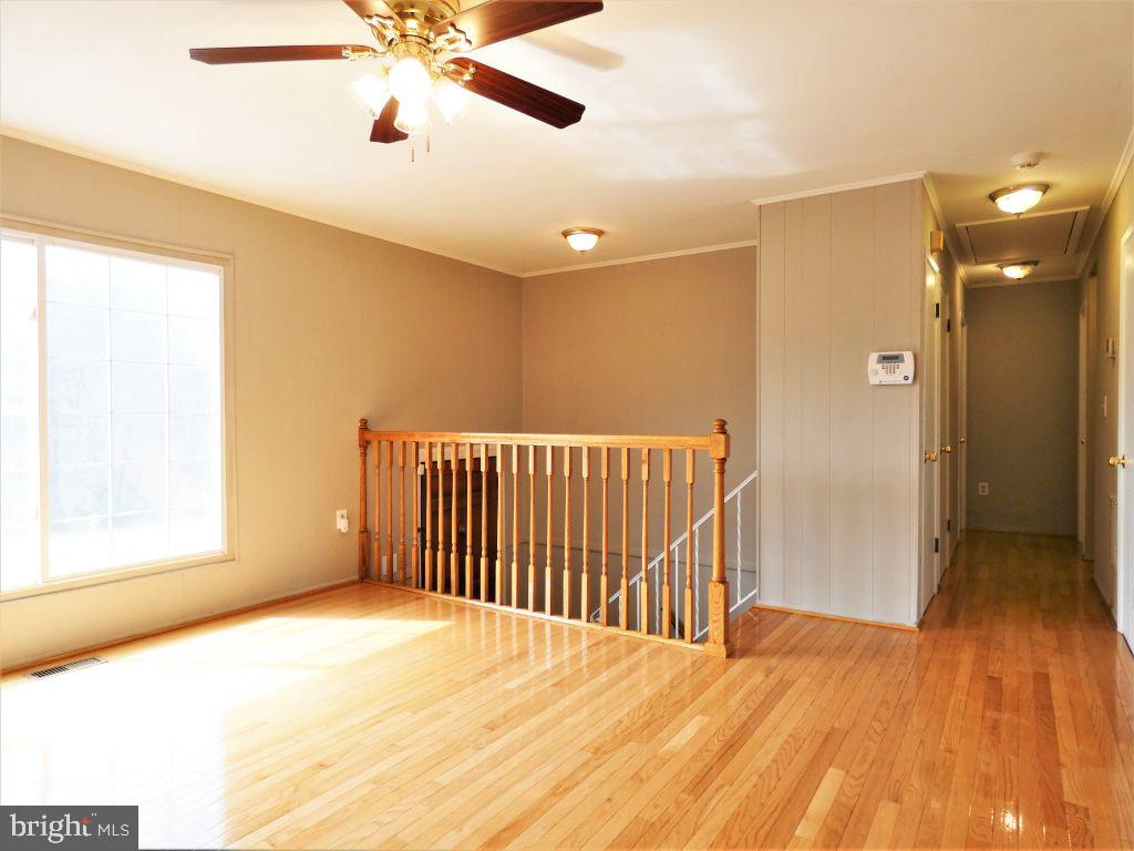 19129 Fuller Heights Road Triangle, VA 22172 - Photo 3 of 20 Gallery Image 3