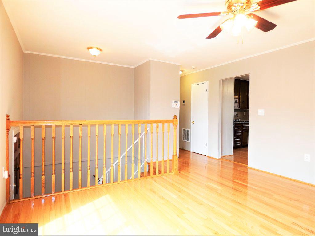 19129 Fuller Heights Road Triangle, VA 22172 - Photo 4 of 20 Gallery Image 4