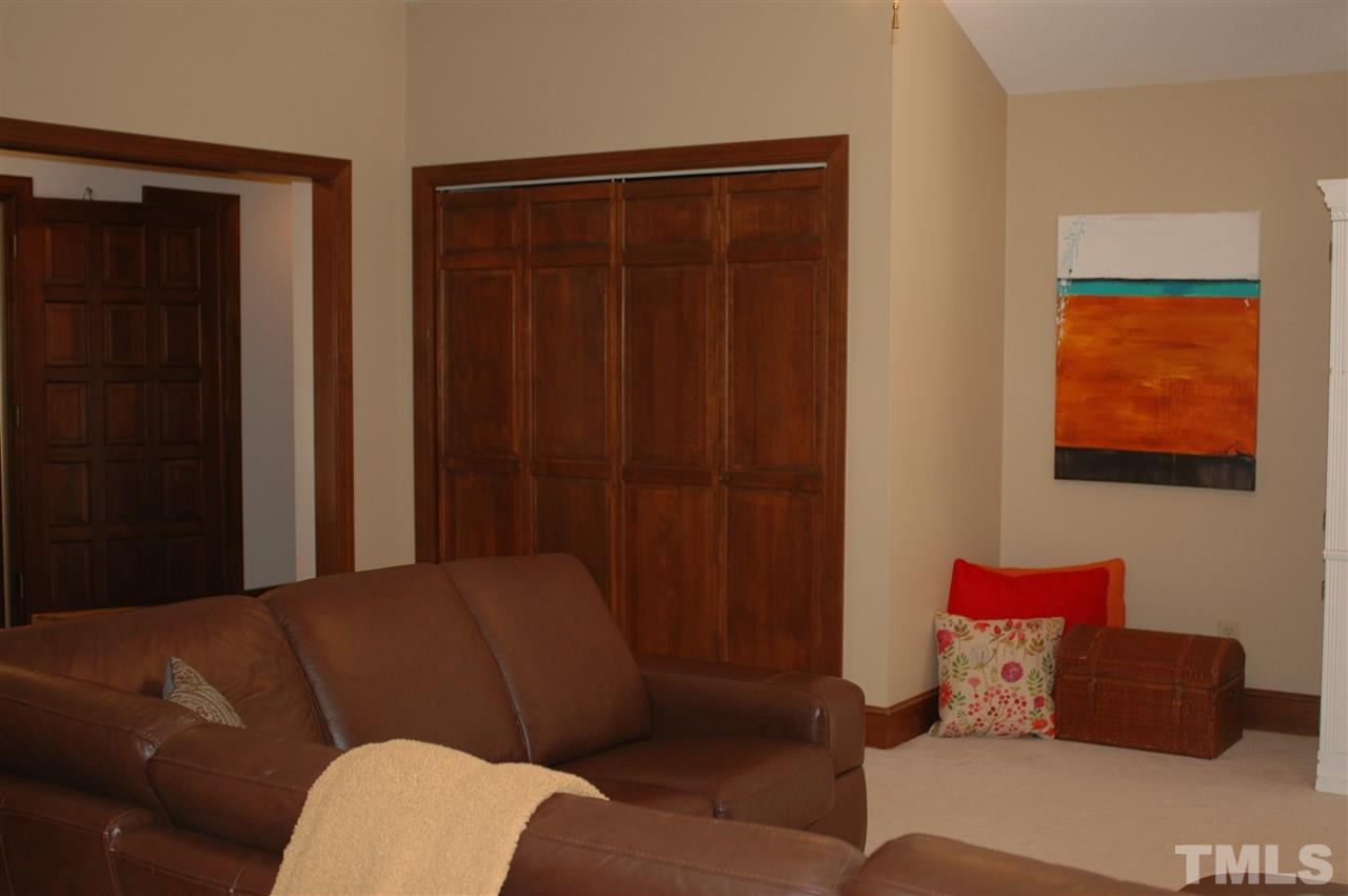 3008 Daventry Lane Raleigh, NC 27613 - Photo 9 of 25 Wet Bar behind doors.