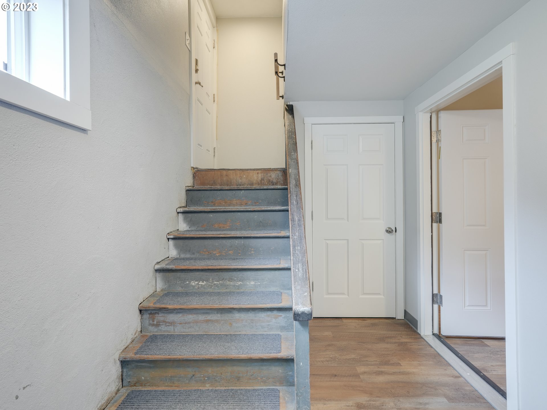 6676 North Mears Street Portland, OR 97203 - Photo 13 of 21 a view of an entryway with wooden floor