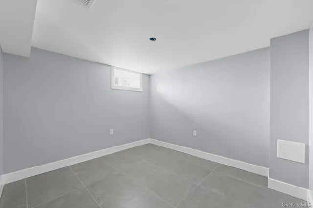 $979,000 | 111-32 199th Street | Hollis