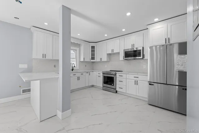 $979,000 | 111-32 199th Street | Hollis