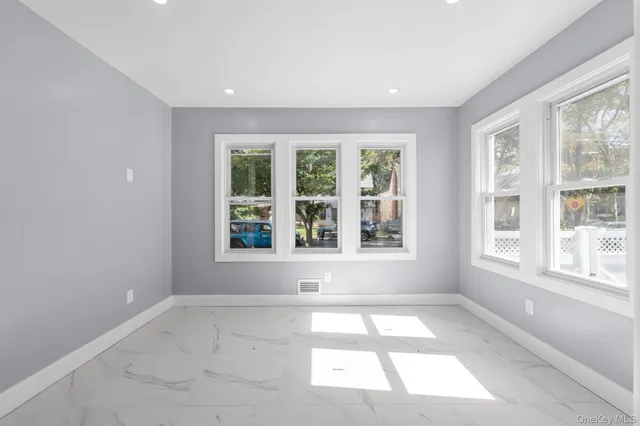 $979,000 | 111-32 199th Street | Hollis