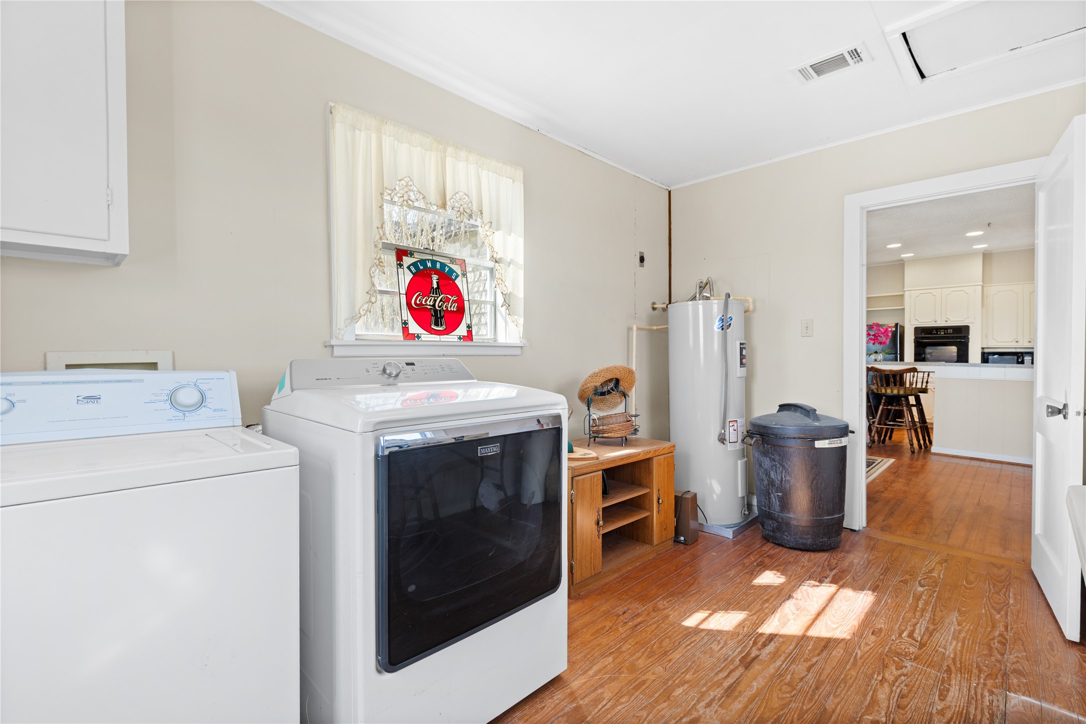 18218 Buck Road Washington, TX 77880 - Photo 11 of 32 a utility room with dryer and washer