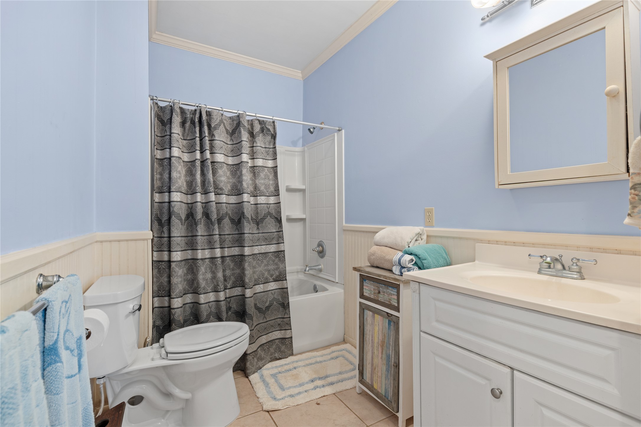 18218 Buck Road Washington, TX 77880 - Photo 17 of 32 a bathroom with a sink a toilet and shower