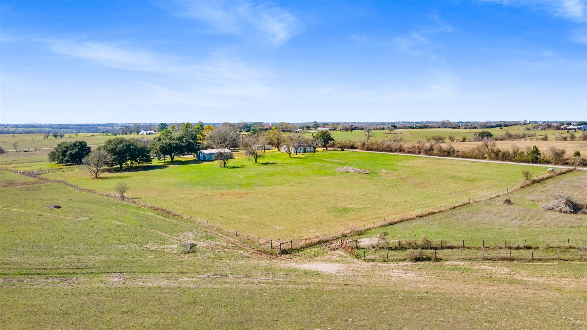 18218 Buck Road Washington, TX 77880 - Photo 30 of 32 a view of an ocean and beach