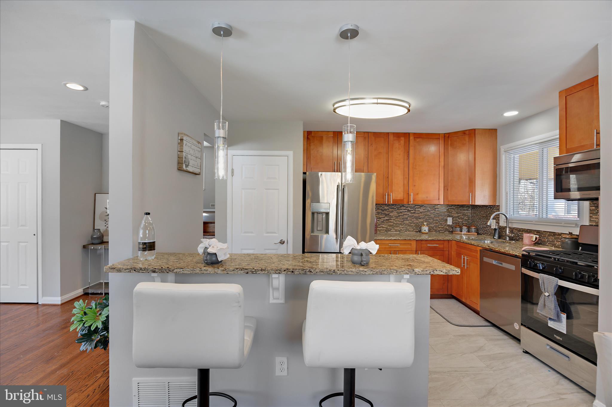 6513 Liberty Road Baltimore, MD 21207 - Photo 8 of 32