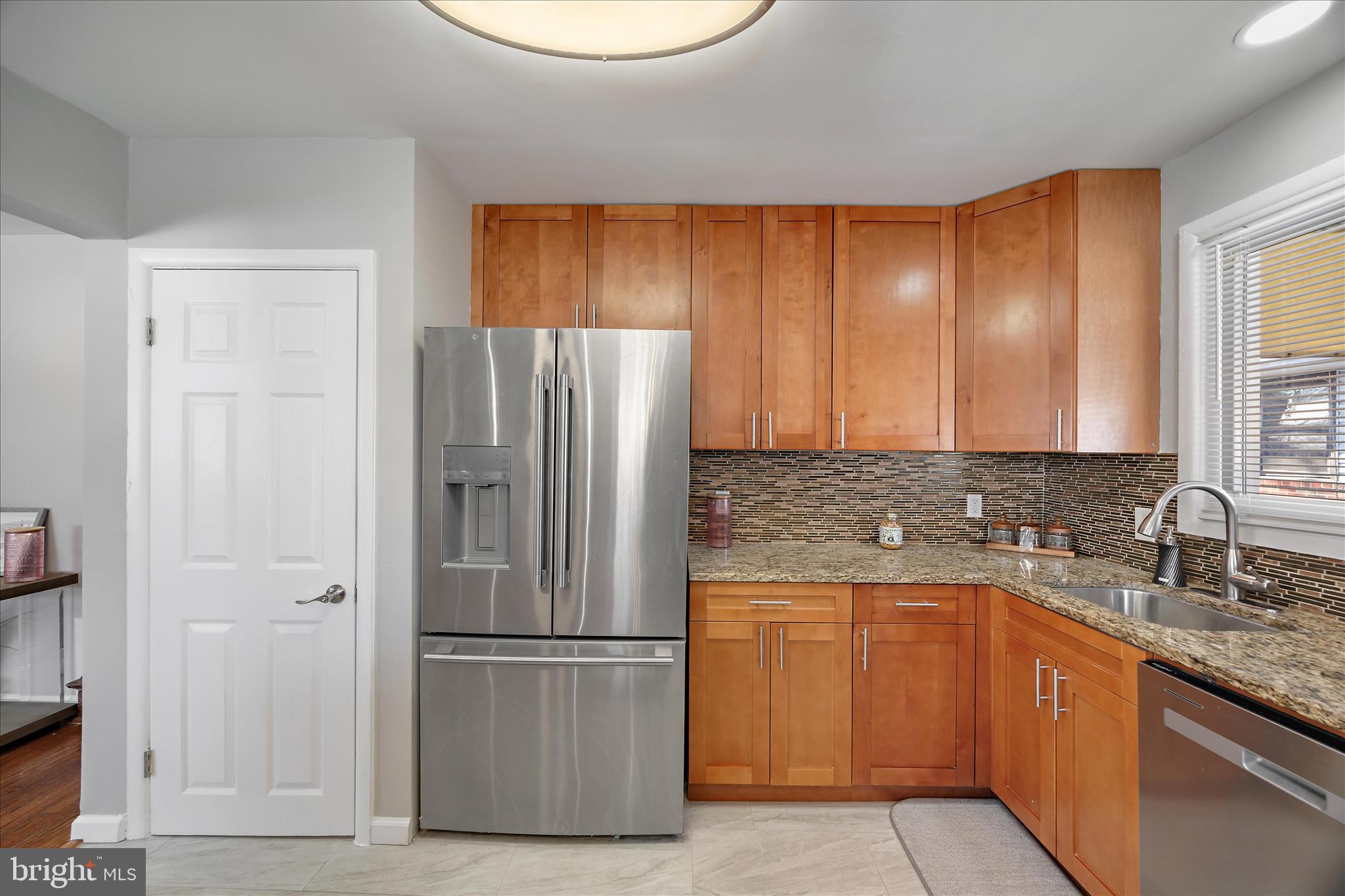 6513 Liberty Road Baltimore, MD 21207 - Photo 10 of 32