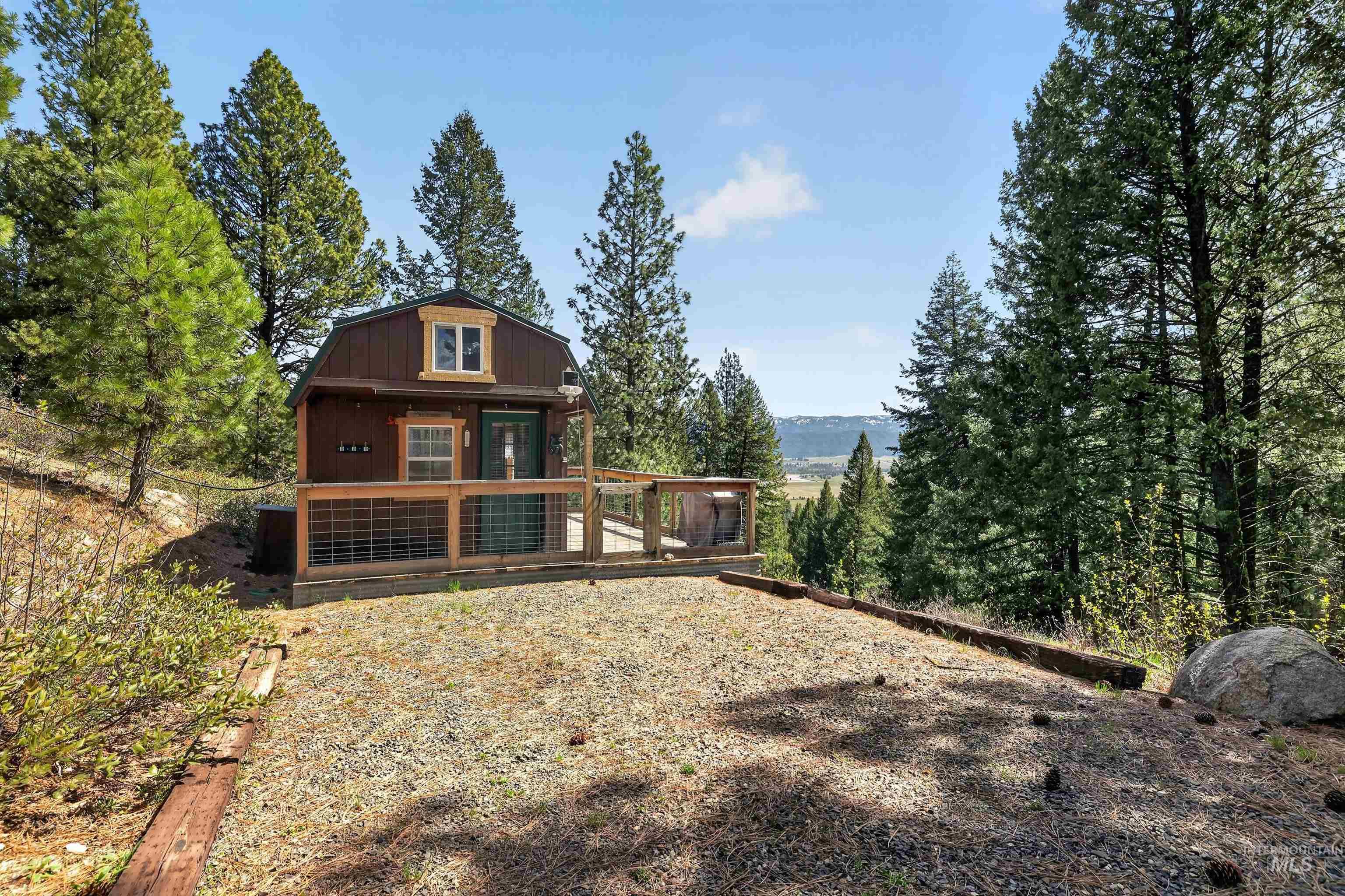 506 Hilltop Road Cascade, ID 83611 - Photo 2 of 36