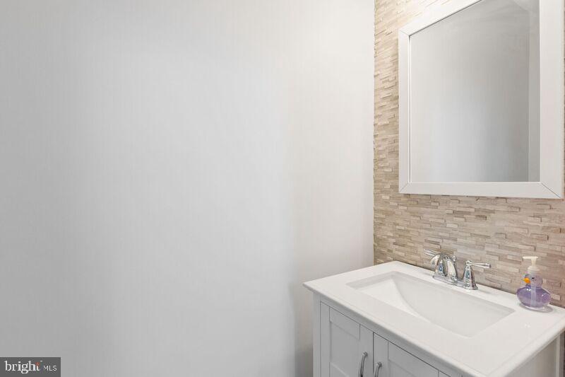 279 Staggerbush Road Williamstown, NJ 08094 - Photo 8 of 23 Gallery Image 8