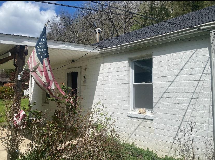 854 Bocktown Road Crescent, PA 15046 - Photo 3 of 13