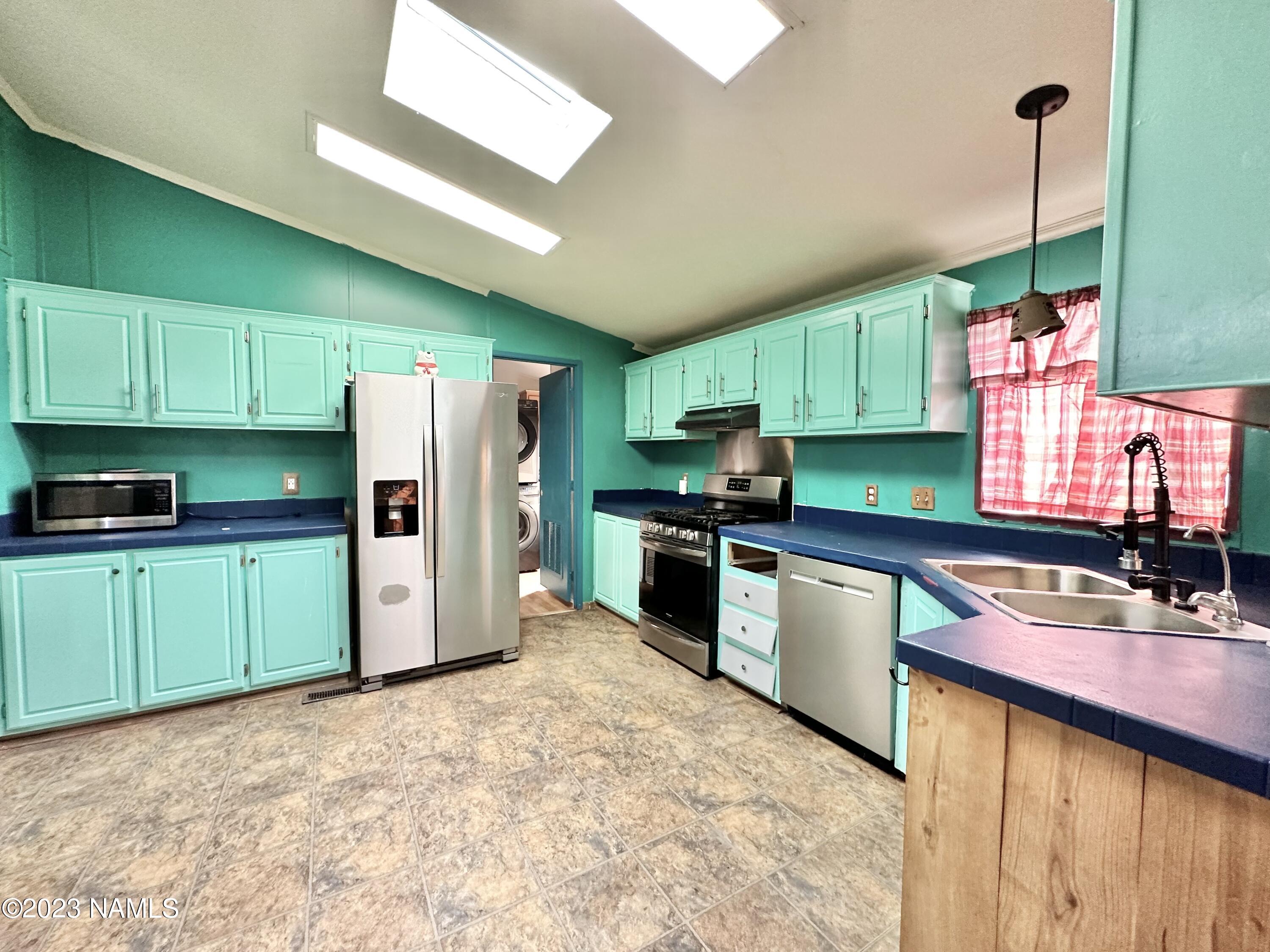 504 Rodeo Road Williams, AZ 86046 - Photo 7 of 27 IMG_1659