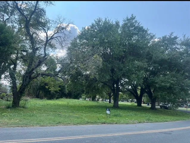 $130,000 | 101 Navasota Lane, Seguin, TX 78155