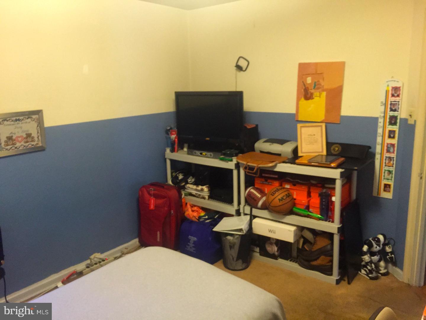 217 Glendale Road Upper Darby, PA 19082 - Photo 7 of 17