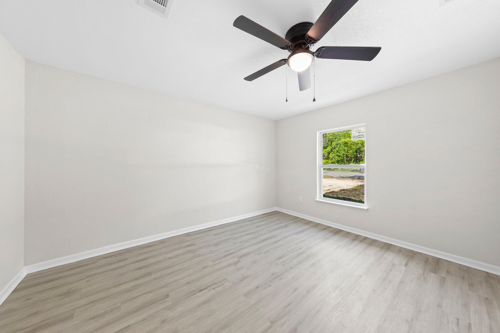 307 Tarpon Road Mary Esther, FL 32569 - Photo 12 of 23 Gallery Image 12
