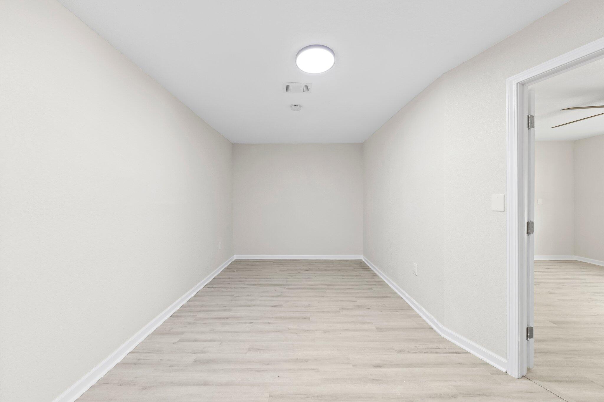 307 Tarpon Road Mary Esther, FL 32569 - Photo 10 of 23 Gallery Image 10