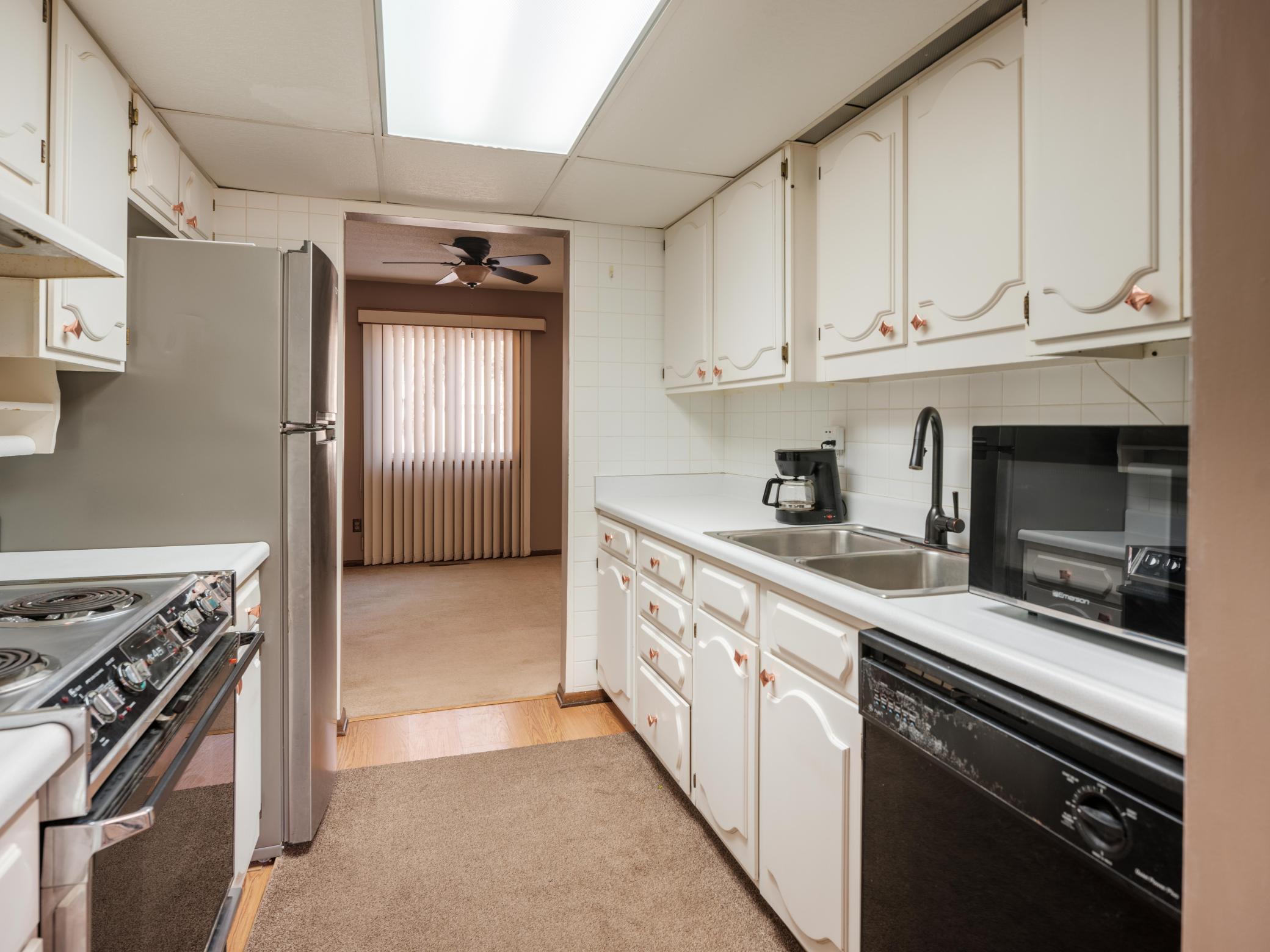 1604 Meadow Circle Southeast Rochester, MN 55904 - Photo 10 of 29