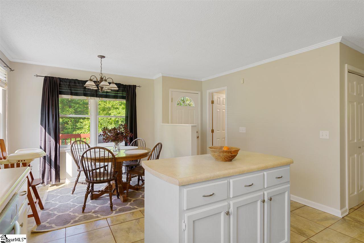1934 Sitton Hill Road Easley, SC 29642 - Photo 9 of 26 Gallery Image 9