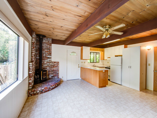 Undisclosed Address Soquel, CA 95073 - Photo 24 of 25 a view of an empty room with a window