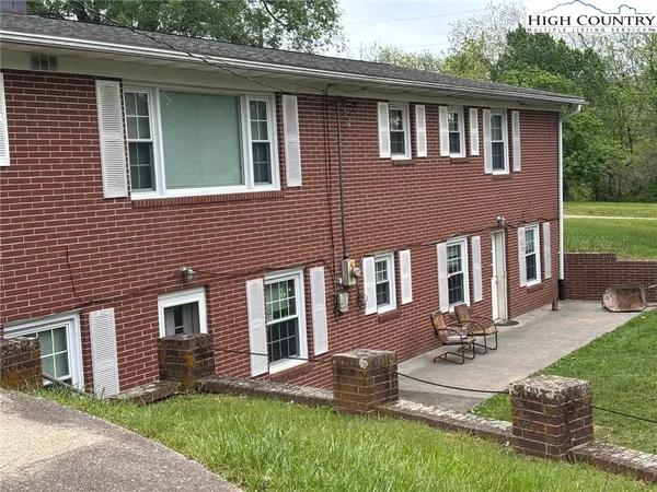 $299,000 | 94 Kemp Street, Sparta, NC 28675