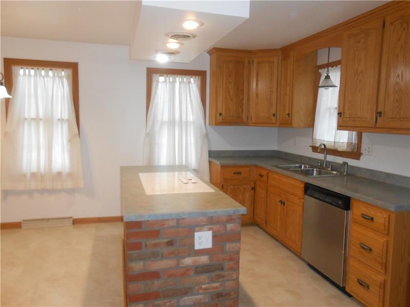102 Shroyer Mill Road Butler, PA 16001 - Photo 4 of 25 Gallery Image 4