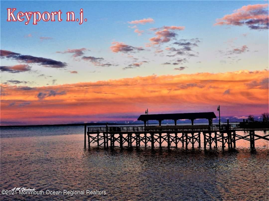 10 Gull Way Keyport, NJ 07735 - Photo 2 of 40 Fishing and crabbing Pier