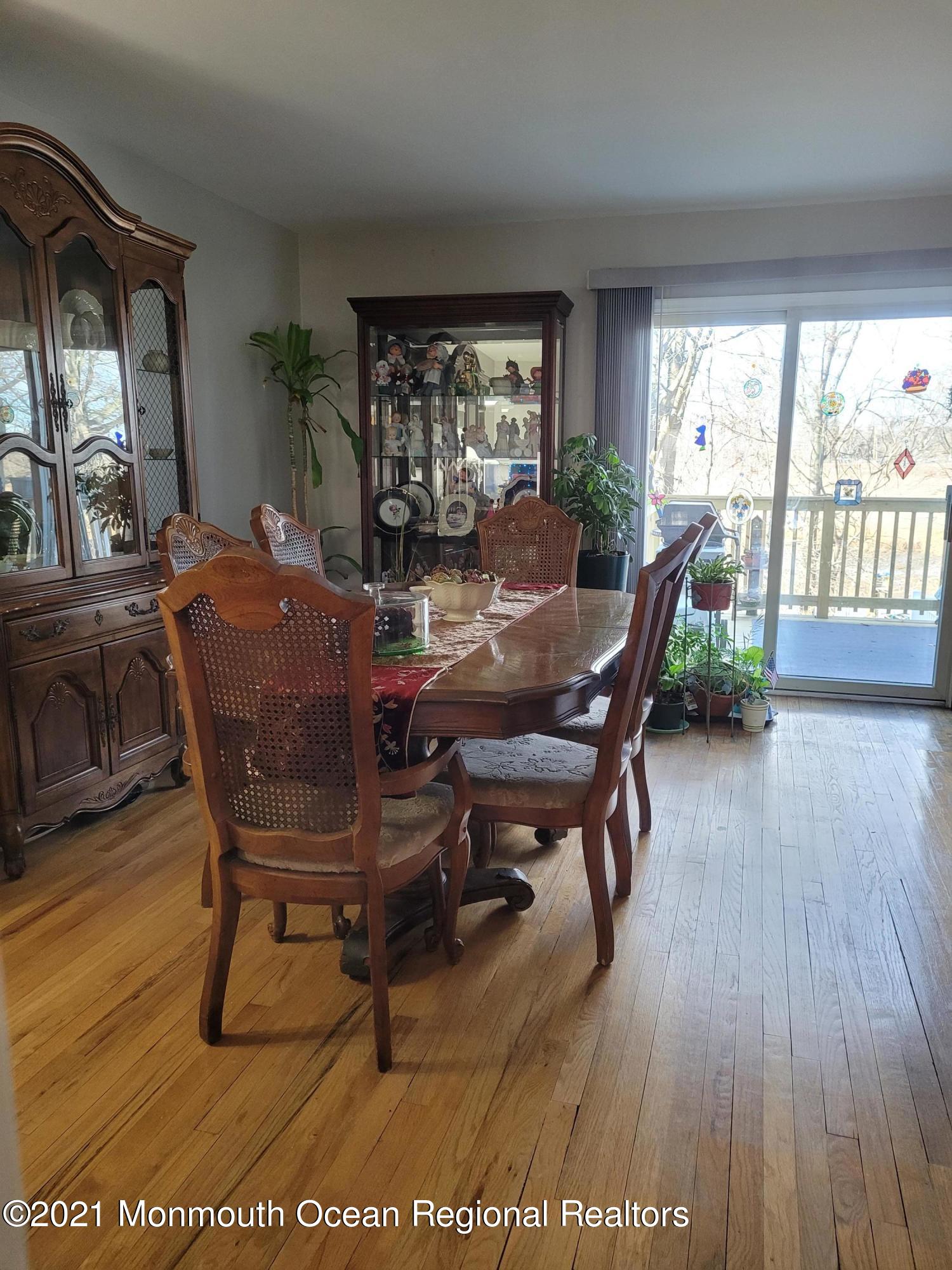 10 Gull Way Keyport, NJ 07735 - Photo 15 of 40 Hardwood floors